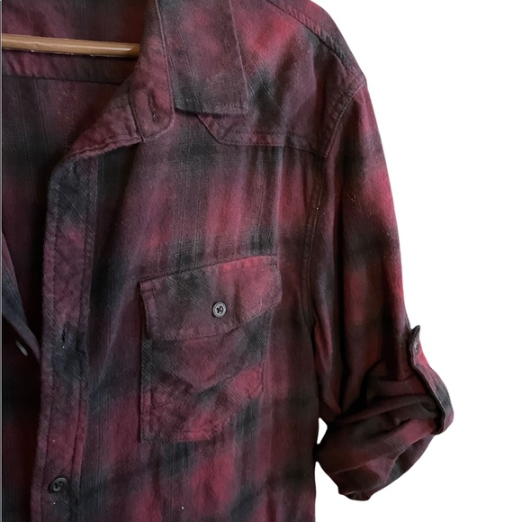 Men’s Rock & Republic Shirt - Picture 3 of 4